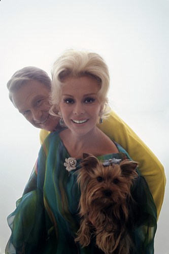 Eddie Albert, Eva Gabor, and Mignon in Green Acres (1965)