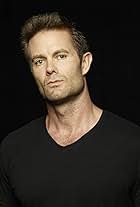 Garret Dillahunt