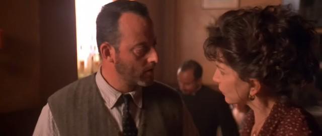 Jean Reno and Mercedes Ruehl in For Roseanna (1997)