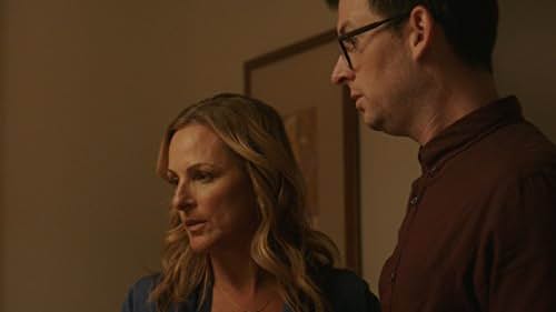 Marlee Matlin and Moshe Kasher in This Close (2018)