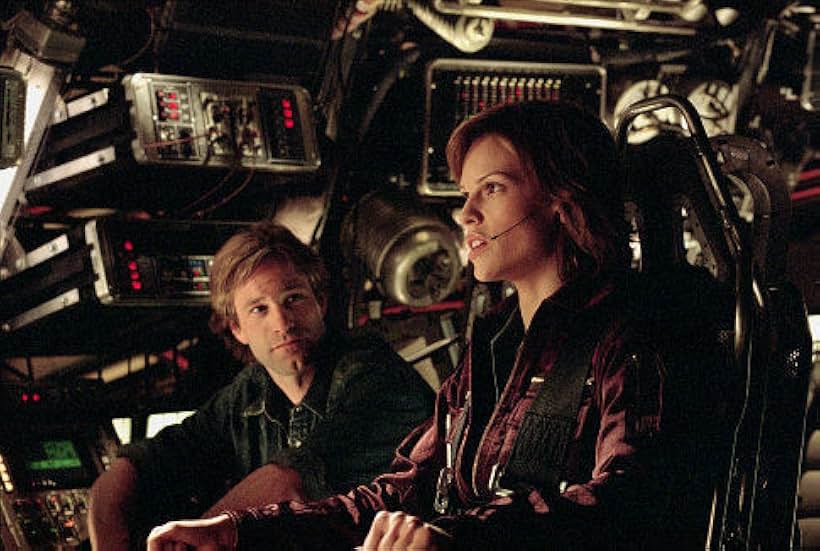 Aaron Eckhart and Hilary Swank in The Core (2003)