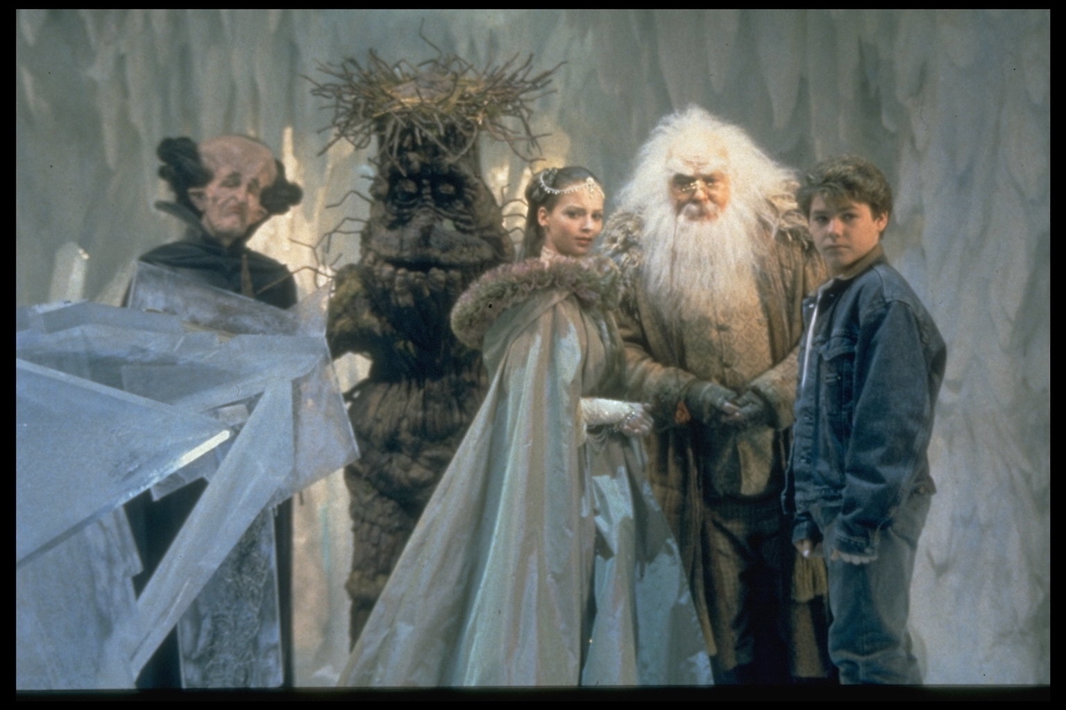 Kaefan Shaw, Julie Cox, Freddie Jones, Thomas Petruo, and Jason James Richter in The NeverEnding Story III (1994)