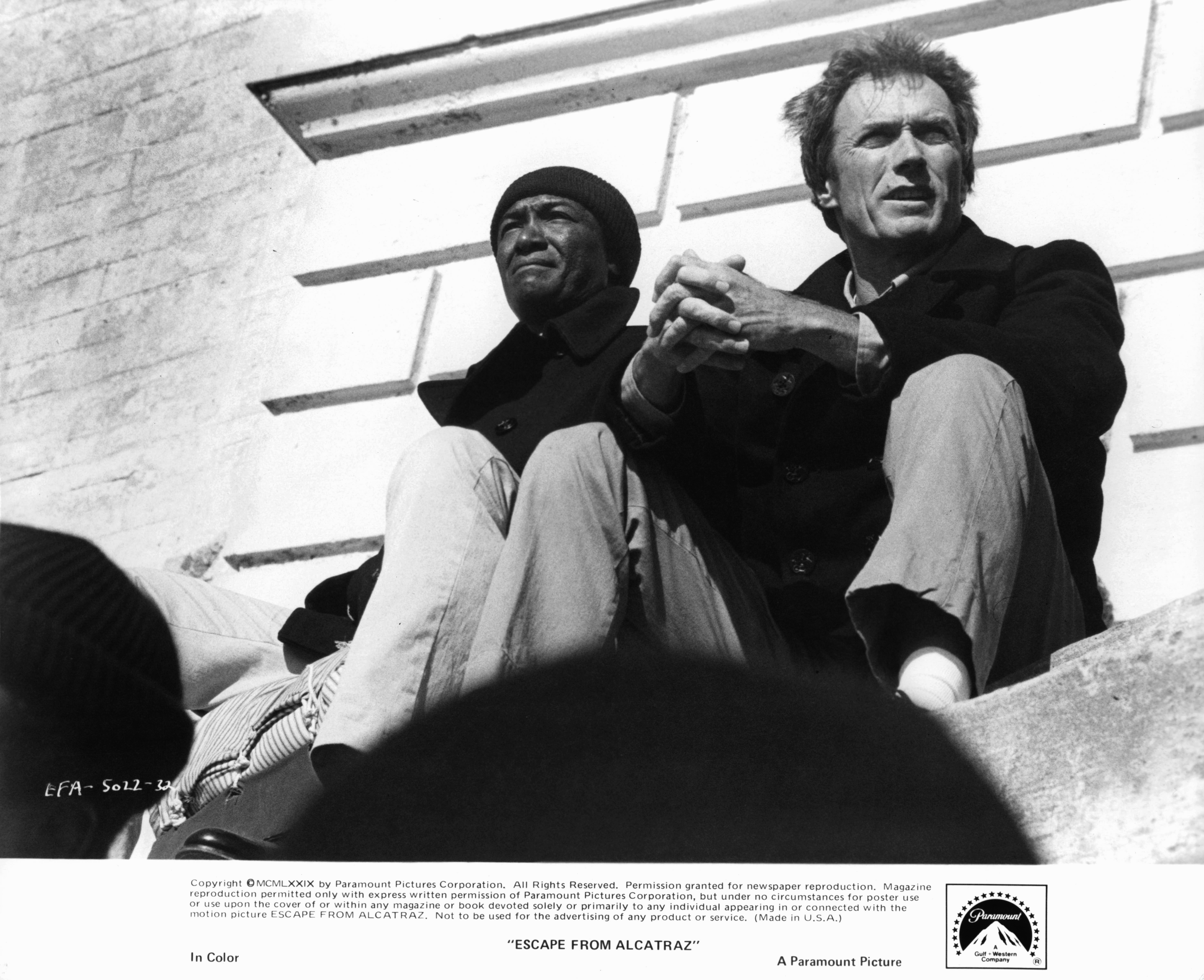 Clint Eastwood and Paul Benjamin in Escape from Alcatraz (1979)