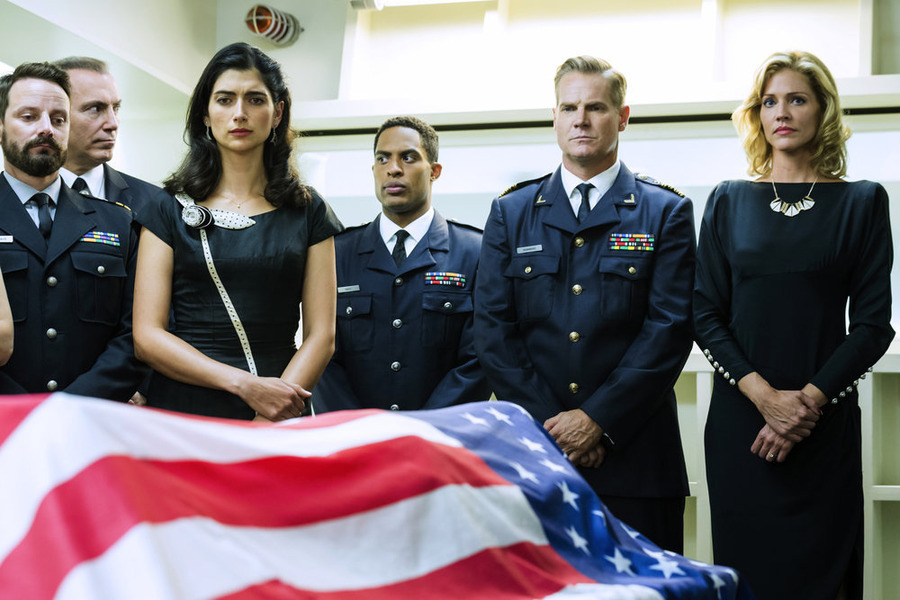 Al Sapienza, Ryan Robbins, Brian Van Holt, Tricia Helfer, Tiffany Lonsdale, and Brandon Paul in Ascension (2014)