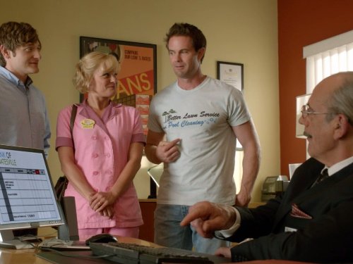 Christopher Lloyd, Martha Plimpton, Garret Dillahunt, and Lucas Neff in Raising Hope (2010)