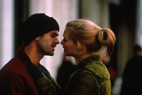 Joseph Fiennes and Heather Graham in Killing Me Softly (2002)