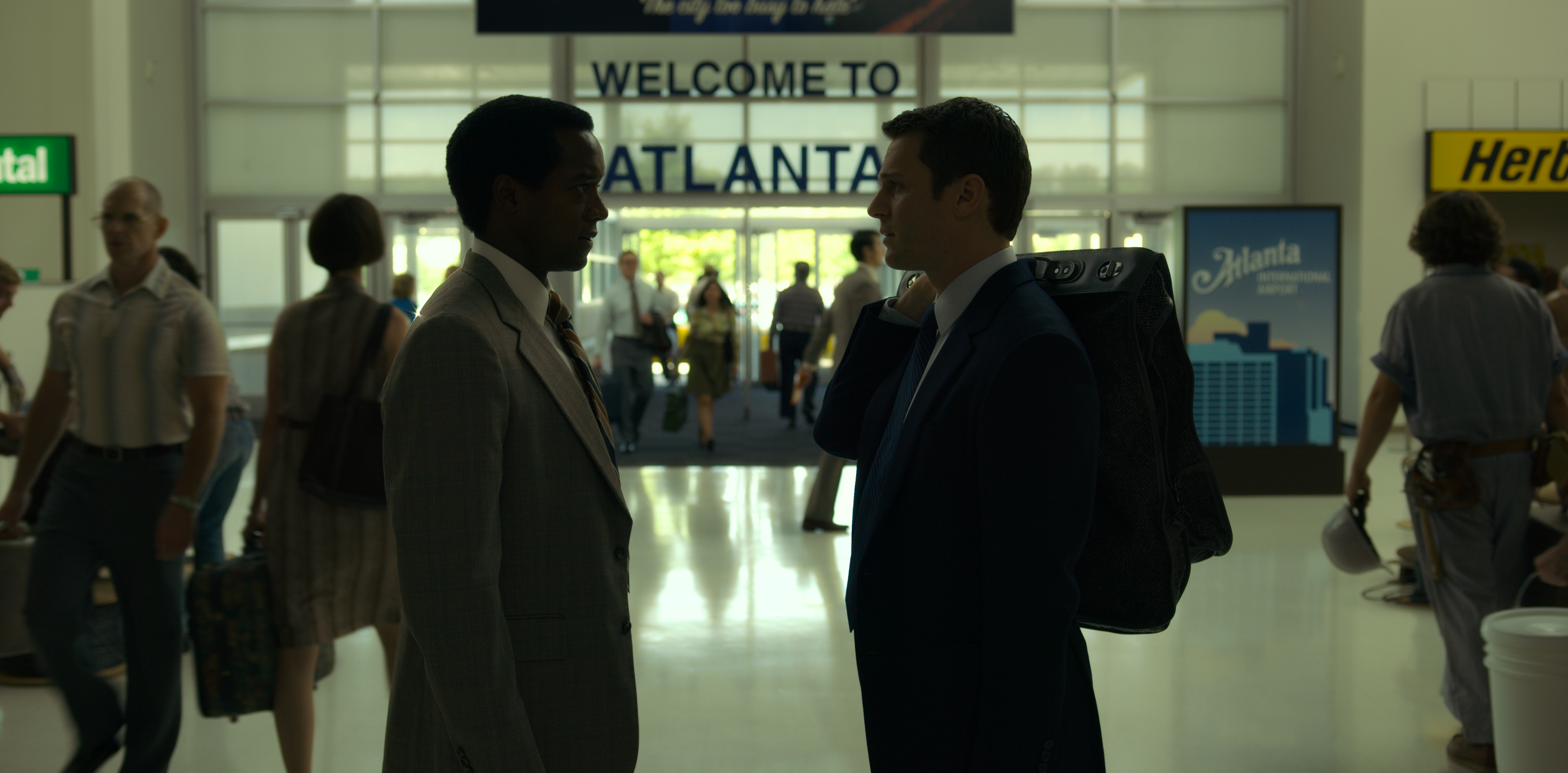 Albert Jones and Jonathan Groff in Mindhunter (2017)