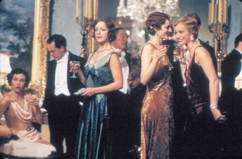 Kristin Scott Thomas, Michael Gambon, Claudie Blakley, Tom Hollander, and Geraldine Somerville in Gosford Park (2001)