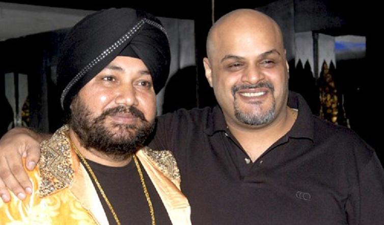 Singer Daler Mehndi and director Puneet Sira at the music launch of Kisaan (2009)