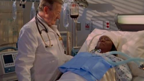 Ken Jenkins and Aloma Wright in Scrubs (2001)