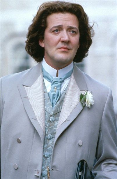 Stephen Fry in Wilde (1997)