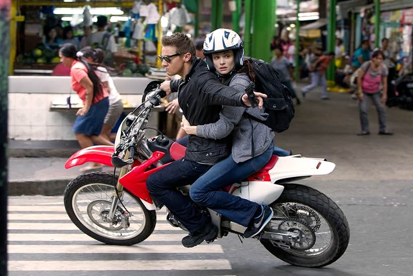 Rachel Weisz and Jeremy Renner in The Bourne Legacy (2012)