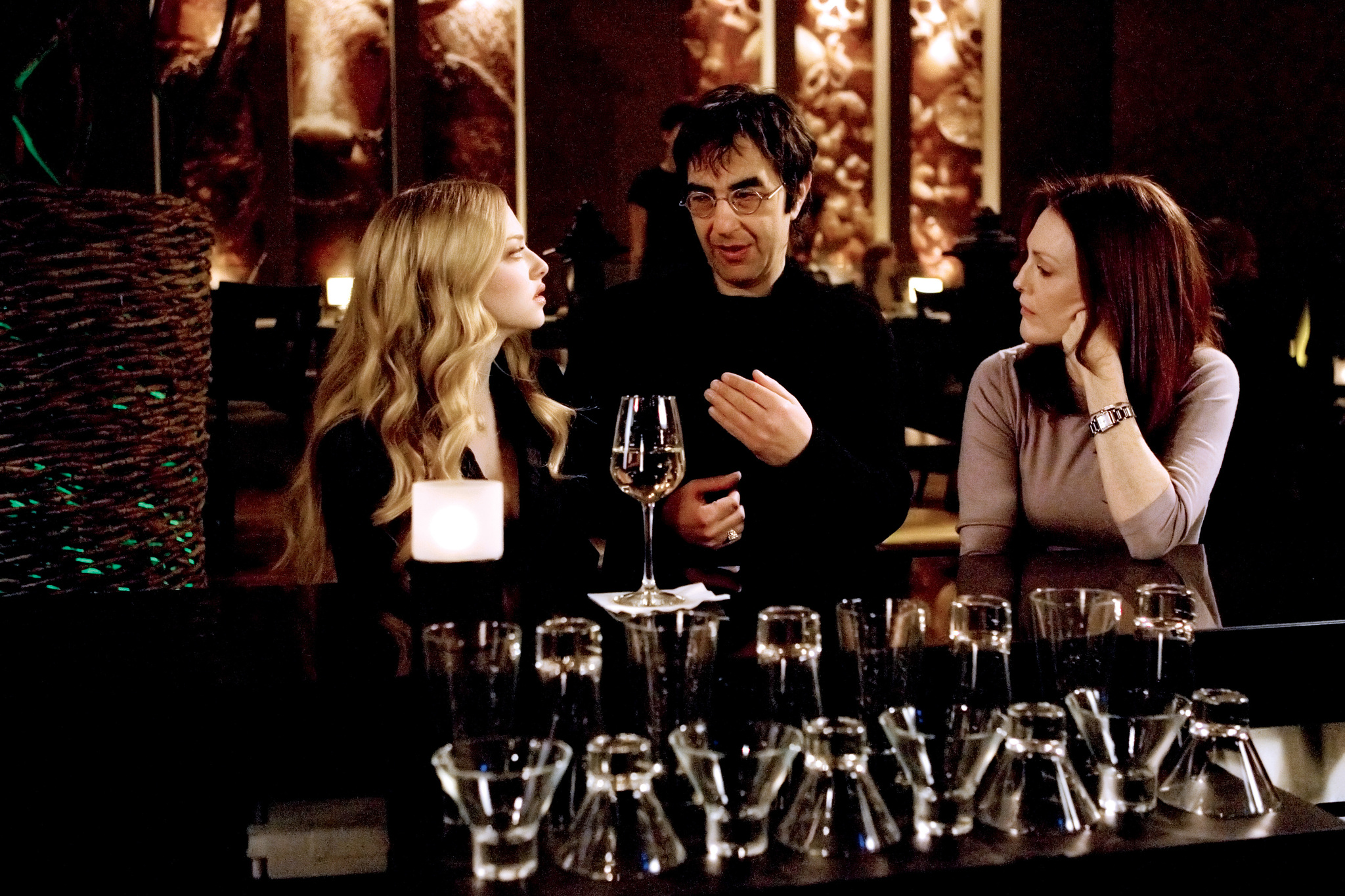 Julianne Moore, Atom Egoyan, and Amanda Seyfried in Chloe (2009)