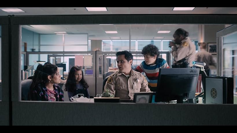 Arturo Castro, Jenna Ortega, Julian Lerner, and Everly Carganilla in Yes Day (2021)