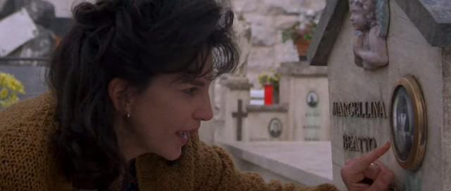 Mercedes Ruehl in For Roseanna (1997)