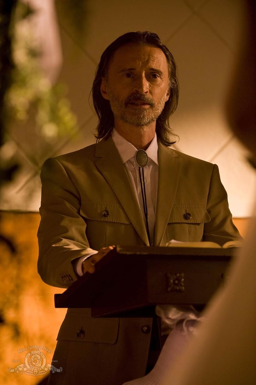 Robert Carlyle in Stargate Universe (2009)