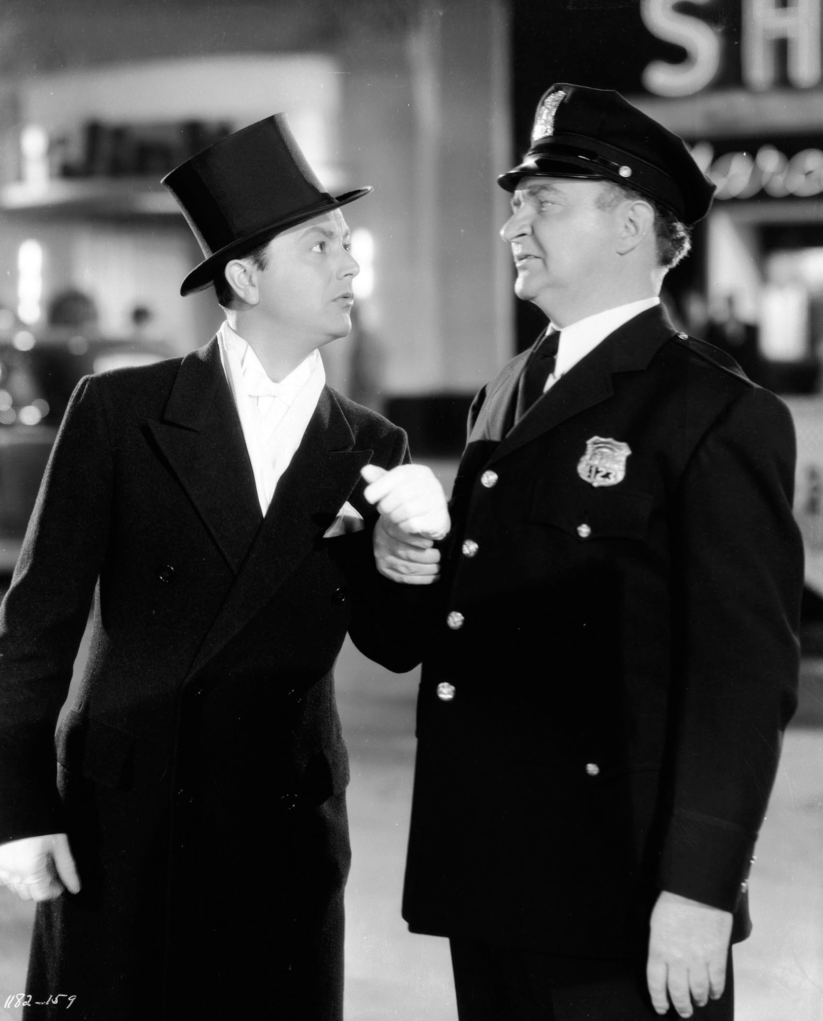 Robert Young and Edward Gargan in Lady Be Good (1941)