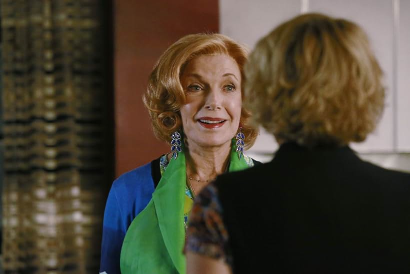 Susan Sullivan and Stephnie Weir in Castle (2009)