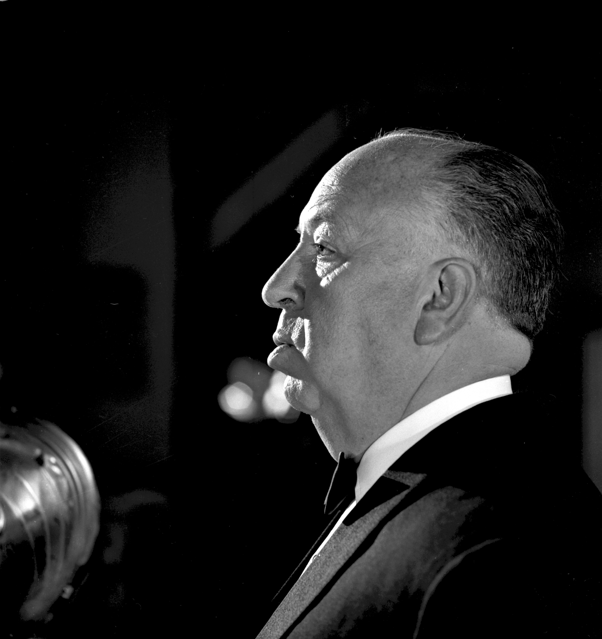 Alfred Hitchcock in The Alfred Hitchcock Hour (1962)