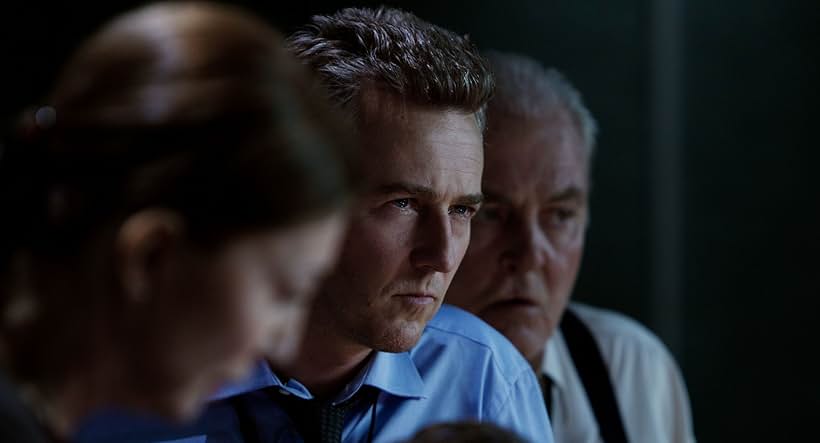 Edward Norton, Stacy Keach, and Donna Murphy in The Bourne Legacy (2012)