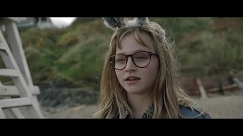 Barbara Thorson (Madison Wolfe) is a teenage girl who escapes the realities of school and a troubled family life by retreating into her magical world of fighting evil giants. With the help of her new friend Sophia (Sydney Wade) and her school counselor (Zoe Saldana), Barbara learns to face her fears and battle the giants that threaten her world.