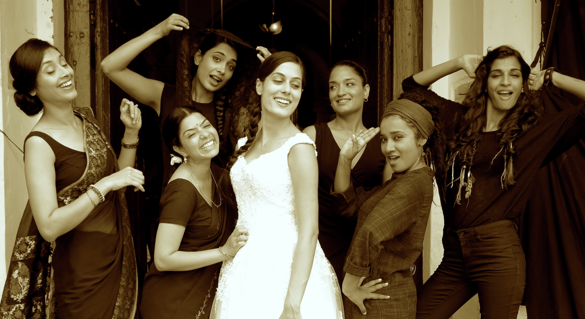 Sandhya Mridul, Tannishtha Chatterjee, Anushka Manchanda, Sarah Jane Dias, Amy Maghera, Rajshri Deshpande, and Pavleen Gujral in Angry Indian Goddesses (2015)