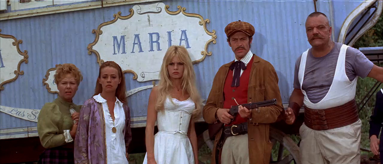 Brigitte Bardot, Poldo Bendandi, Claudio Brook, Paulette Dubost, and Jeanne Moreau in Viva Maria! (1965)