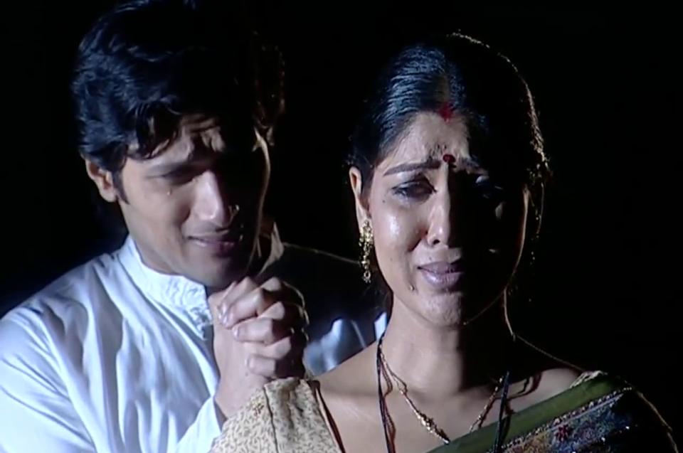 Sakshi Tanwar and Abhay Vakil in Episode #1.895 (2005)