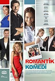 Cemal Hünal, Sinem Kobal, Begüm Kütük, Burcu Kara, Engin Altan Düzyatan, Sedef Avci, and Gürgen Öz in Romantik Komedi (2010)