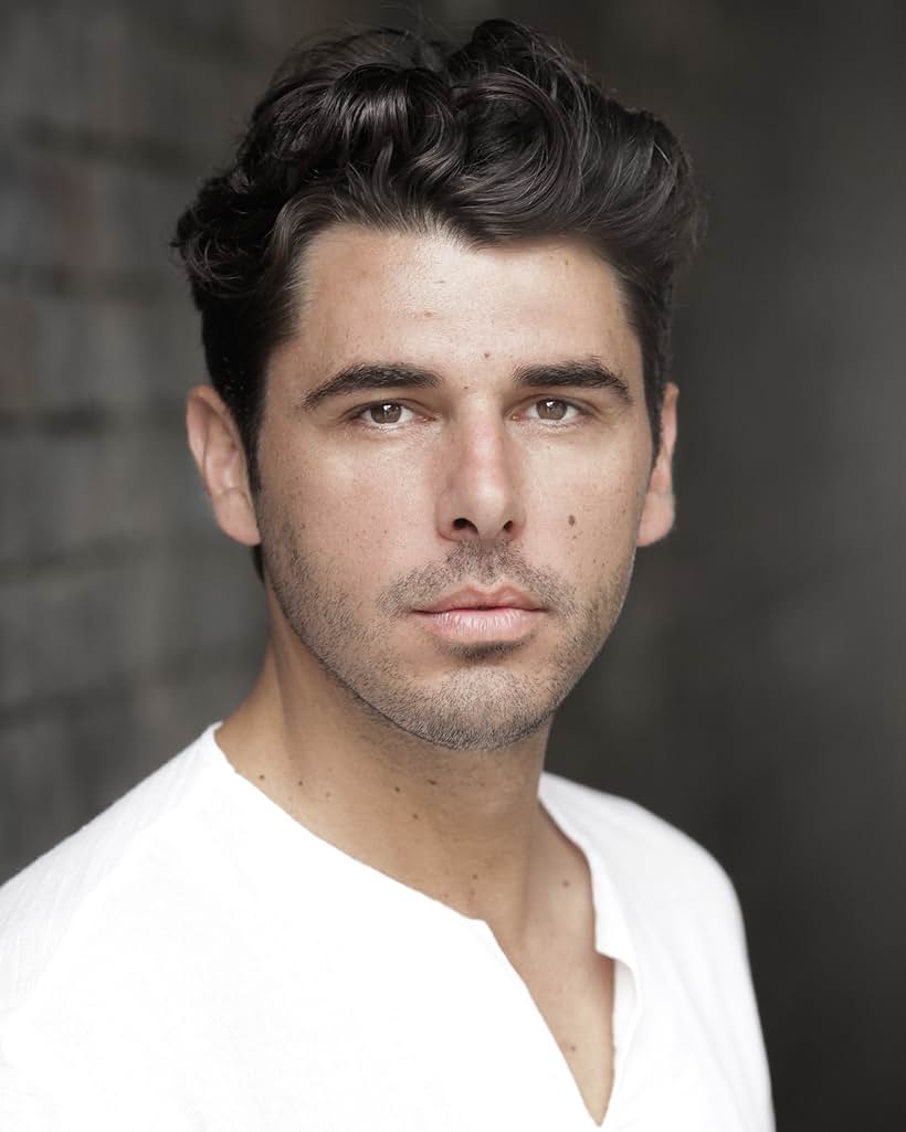 Head shot Ricardo Angelini