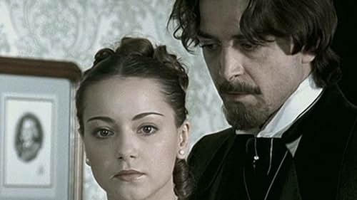 Olga Budina and Aleksandr Lazarev in Episode #1.2 (2003)