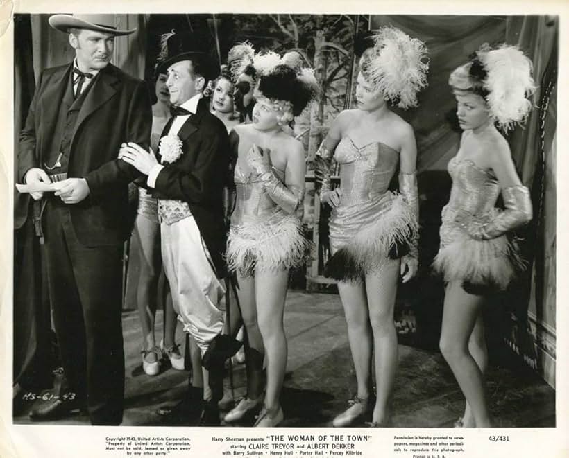 Albert Dekker, Charley Foy, Dorothy Granger, Marlene Mains, Marion Martin, and Teddi Sherman in The Woman of the Town (1943)