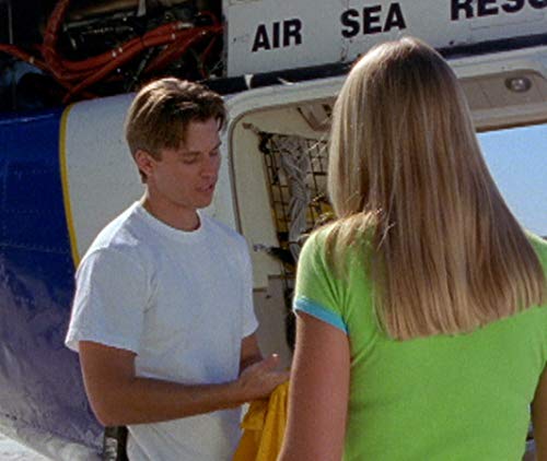 Darrin Klimek and Anja Coleby in Flipper (1995)