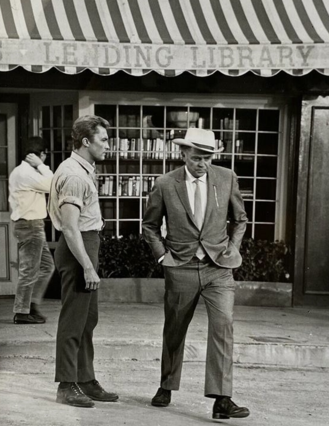 Dan O'Herlihy and Roy Thinnes in The Long, Hot Summer (1965)