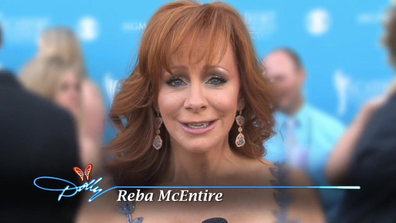 Reba McEntire in Dolly Celebrates 25 Years of Dollywood (2010)