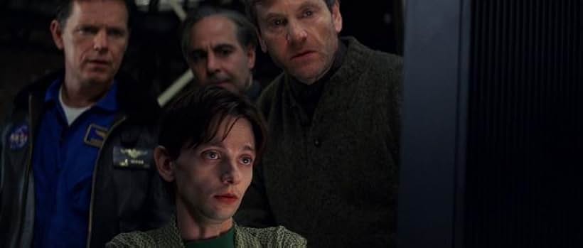 Tchéky Karyo, Stanley Tucci, Bruce Greenwood, and DJ Qualls in The Core (2003)