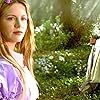 Kate Beckinsale and Geoffrey Palmer in Alice Through the Looking Glass (1998)