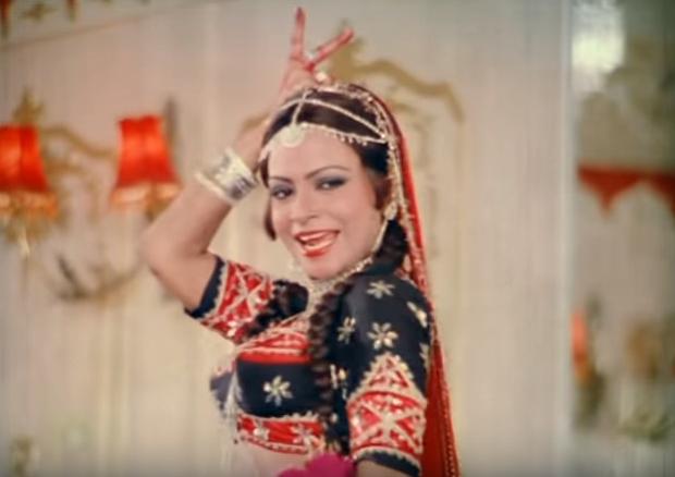 Rehana Sultan in Jwaala Daaku (1981)