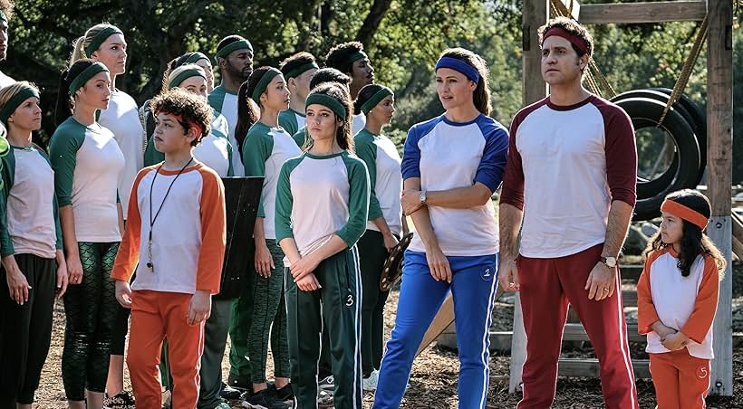 Jennifer Garner, Edgar Ramírez, Jenna Ortega, Julian Lerner, and Everly Carganilla in Yes Day (2021)