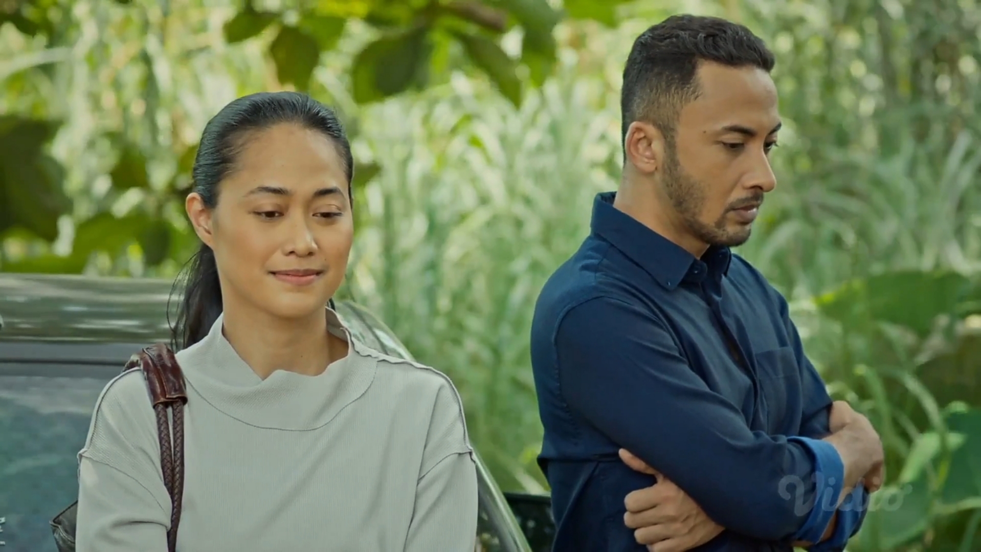 Putri Ayudya and Haydar Salishz in Pulang (2022)