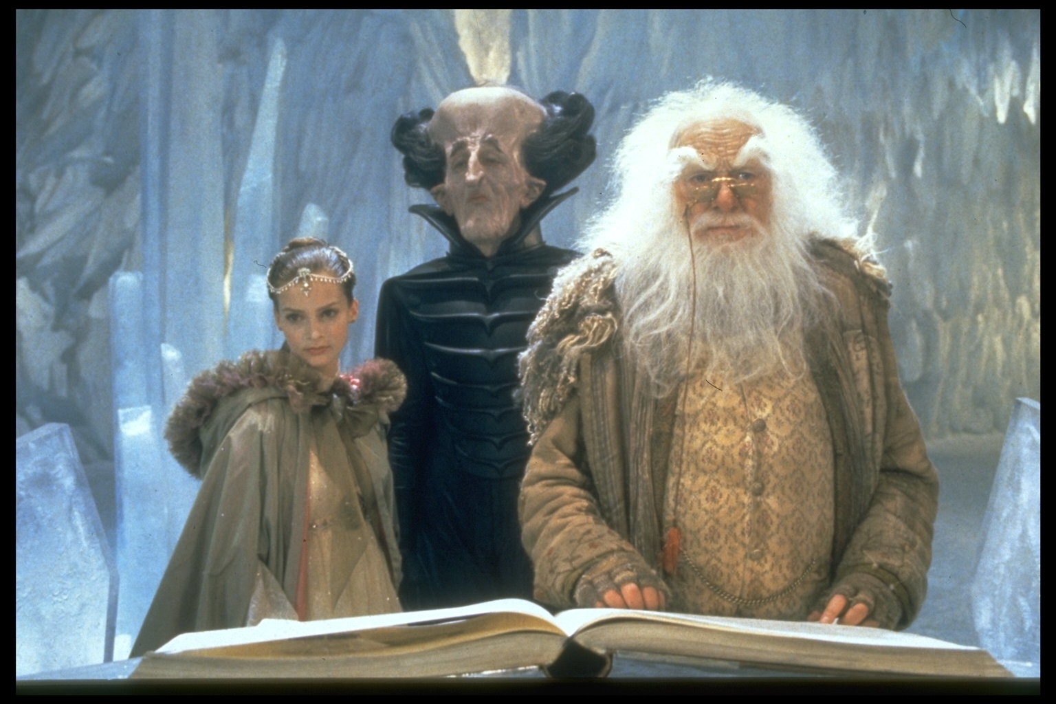 Julie Cox, Freddie Jones, and Thomas Petruo in The NeverEnding Story III (1994)