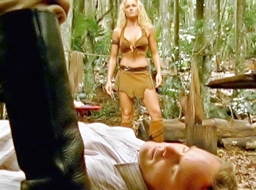 Jennifer O'Dell and David Orth in The Lost World (1999)