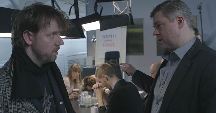 Morten Jørgensen, Jonas Schmidt, Maria Rich, Nikolaj Feifer, Troels Faber, Amanda Collin, and Søren Peter Knudsen in Banken: New Normal (2014)