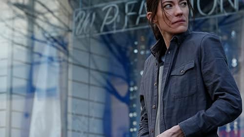 Jennifer Carpenter in Pilot (2019)