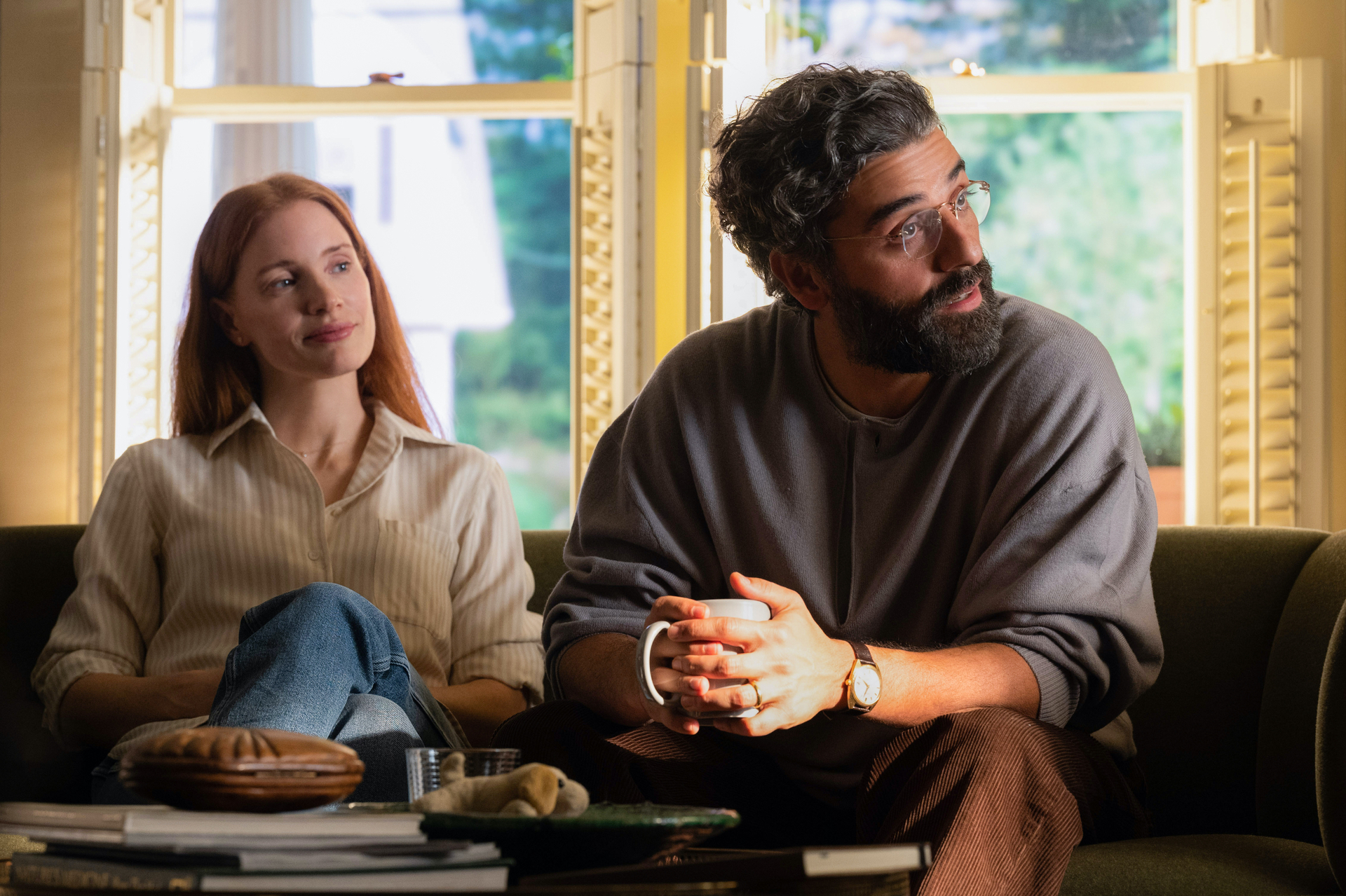 Oscar Isaac and Jessica Chastain in Scenes from a Marriage (2021)