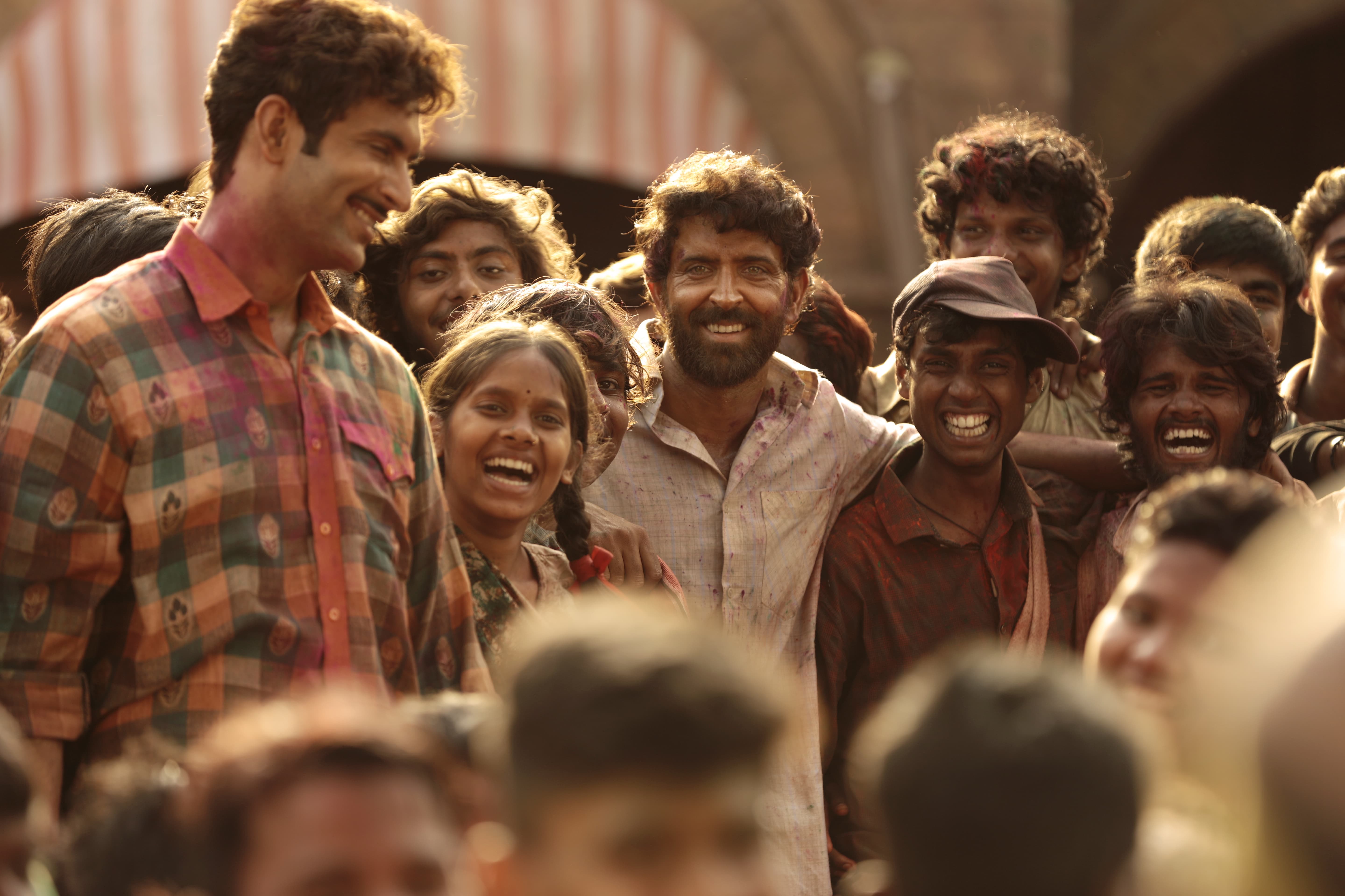 Hrithik Roshan and Nandish Singh Sandhu in Super 30 (2019)