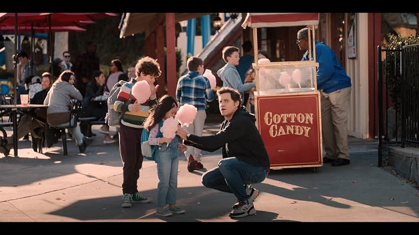 Edgar Ramírez, Julian Lerner, and Everly Carganilla in Yes Day (2021)