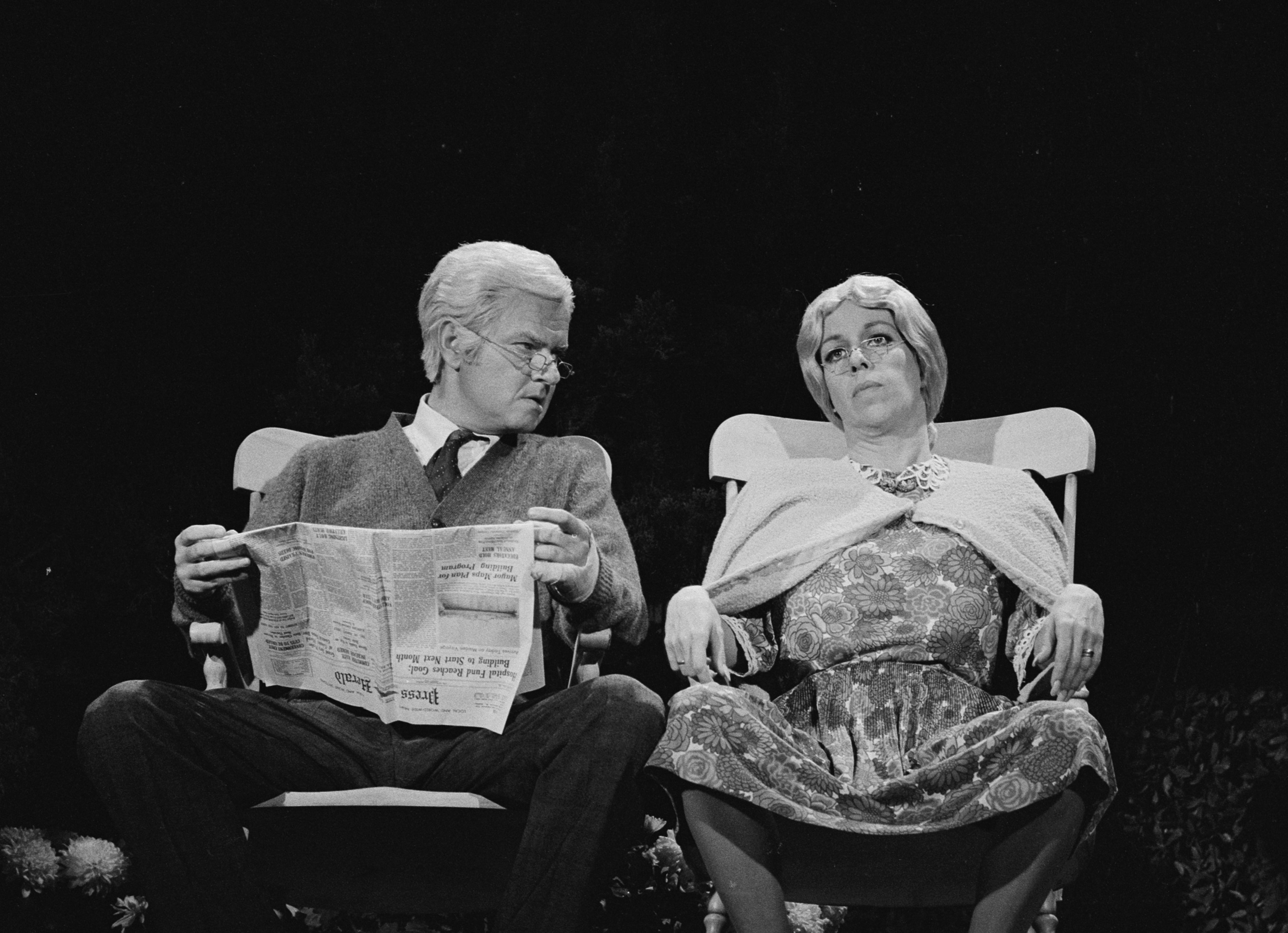 Carol Burnett and Harvey Korman in The Carol Burnett Show (1967)