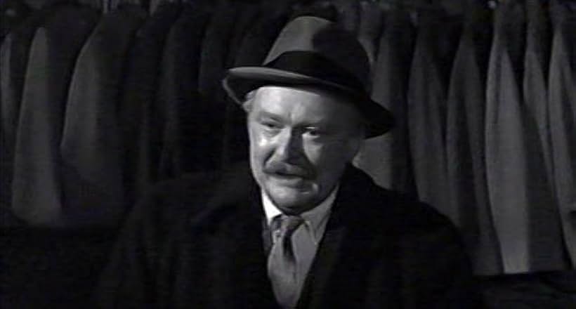 Albert Dekker in Middle of the Night (1959)