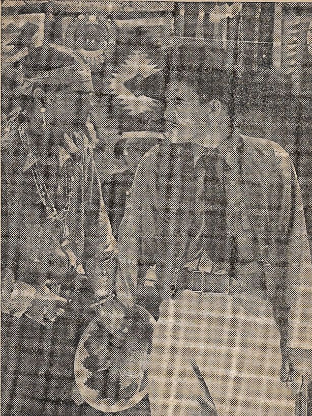 William Janney and Wallace MacDonald in King of the Wild Horses (1933)